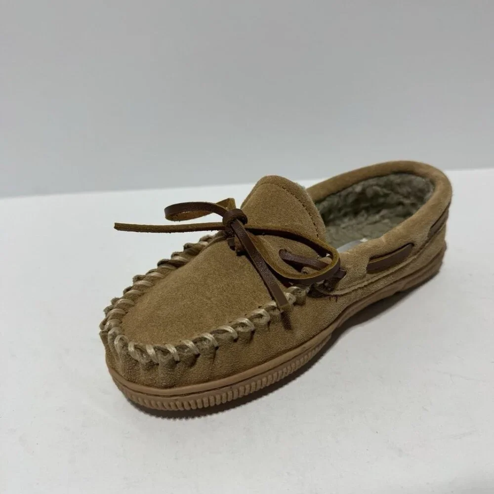 Minnetonka Moccasin Slippers Size 1 M Big Kid